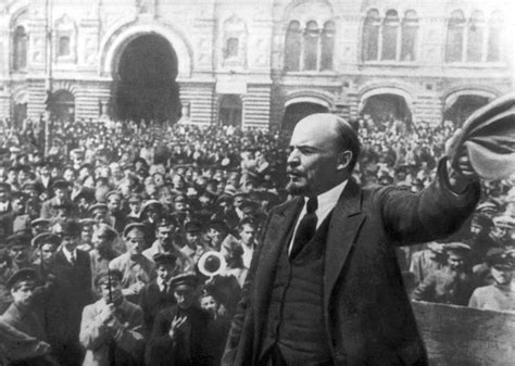  Quinze-Vingts Uprising; A Parisian Moment for a Revolutionary Russian